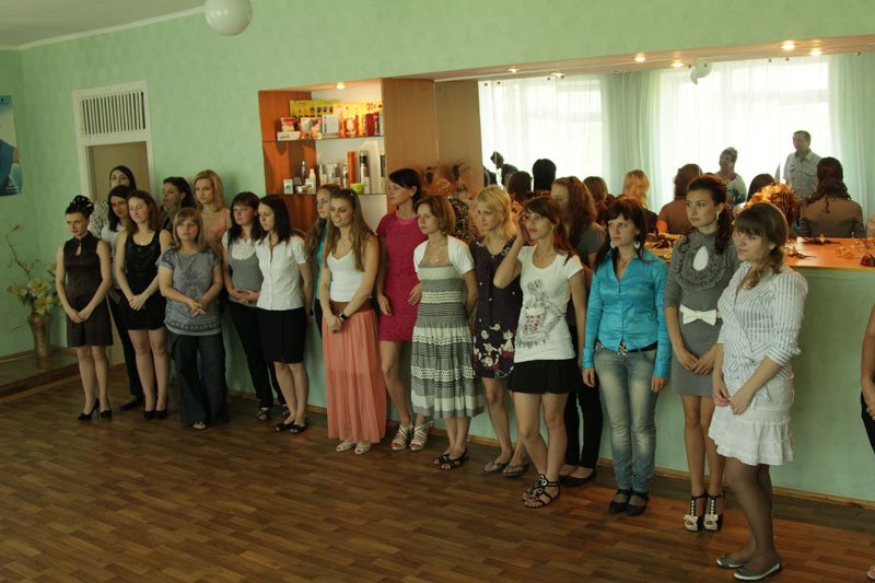 Фахівці з перукарського мистецтва